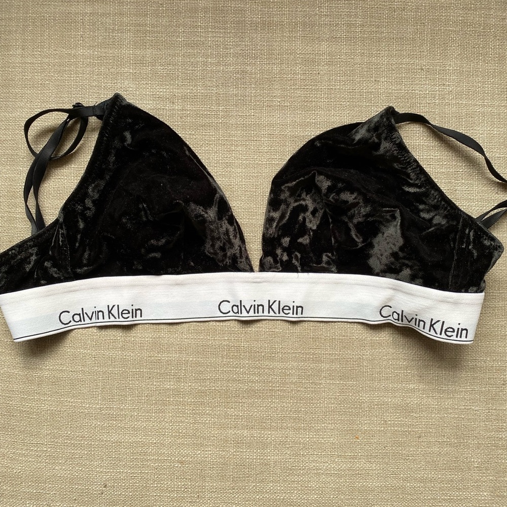 Calvin K velvet bralette